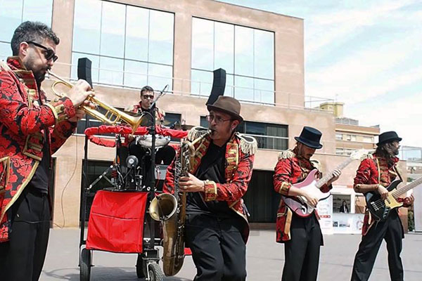 Monsieur Loyal Circus Band Monsieur Loyal Circus Band
