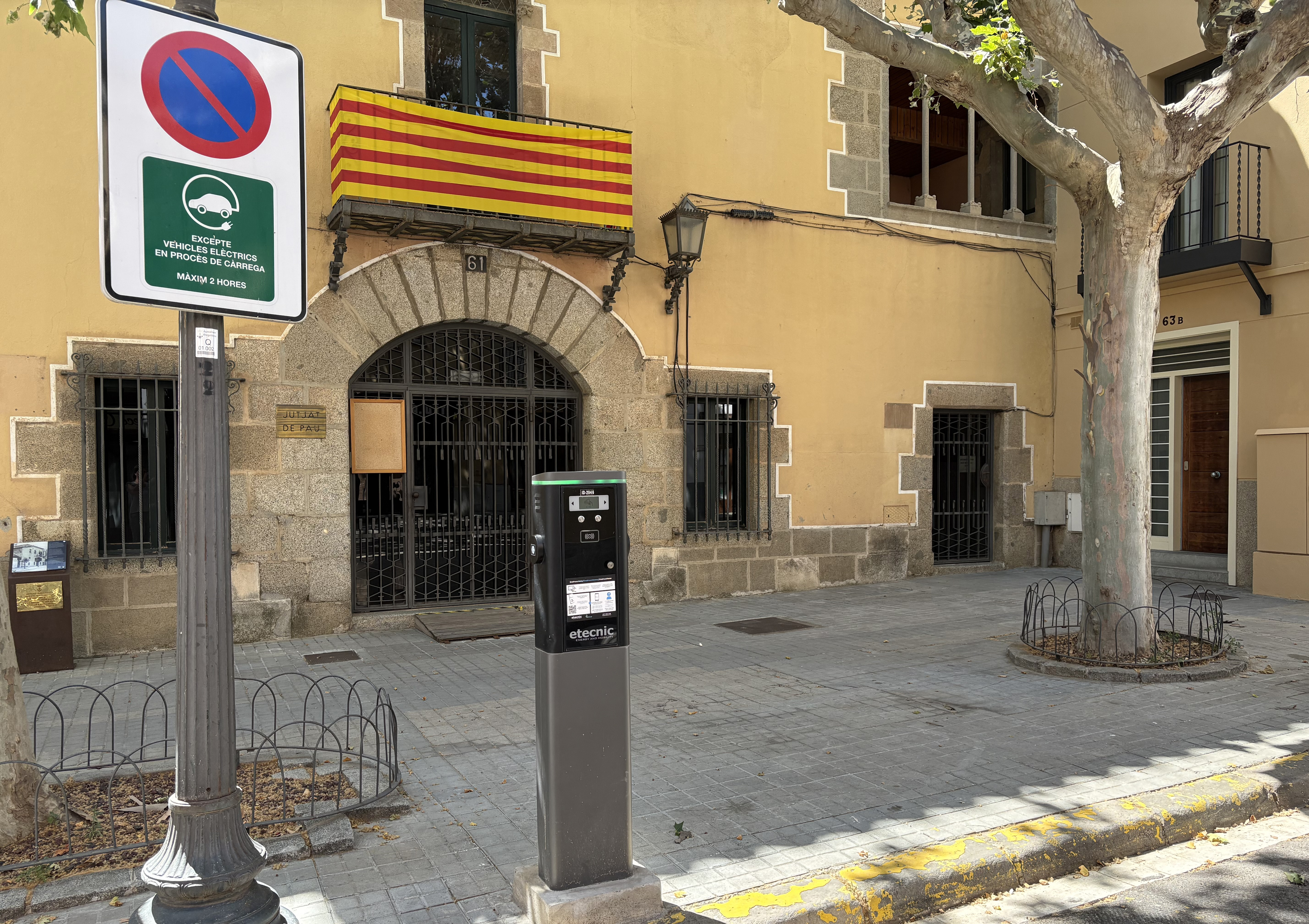 recàrrega vehicles elèctrics recàrrega vehicles elèctrics