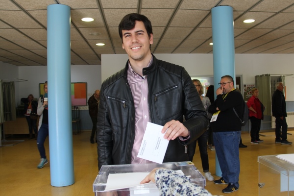 Bernat Calvo votant