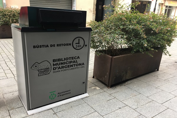 biblioteca b�stia