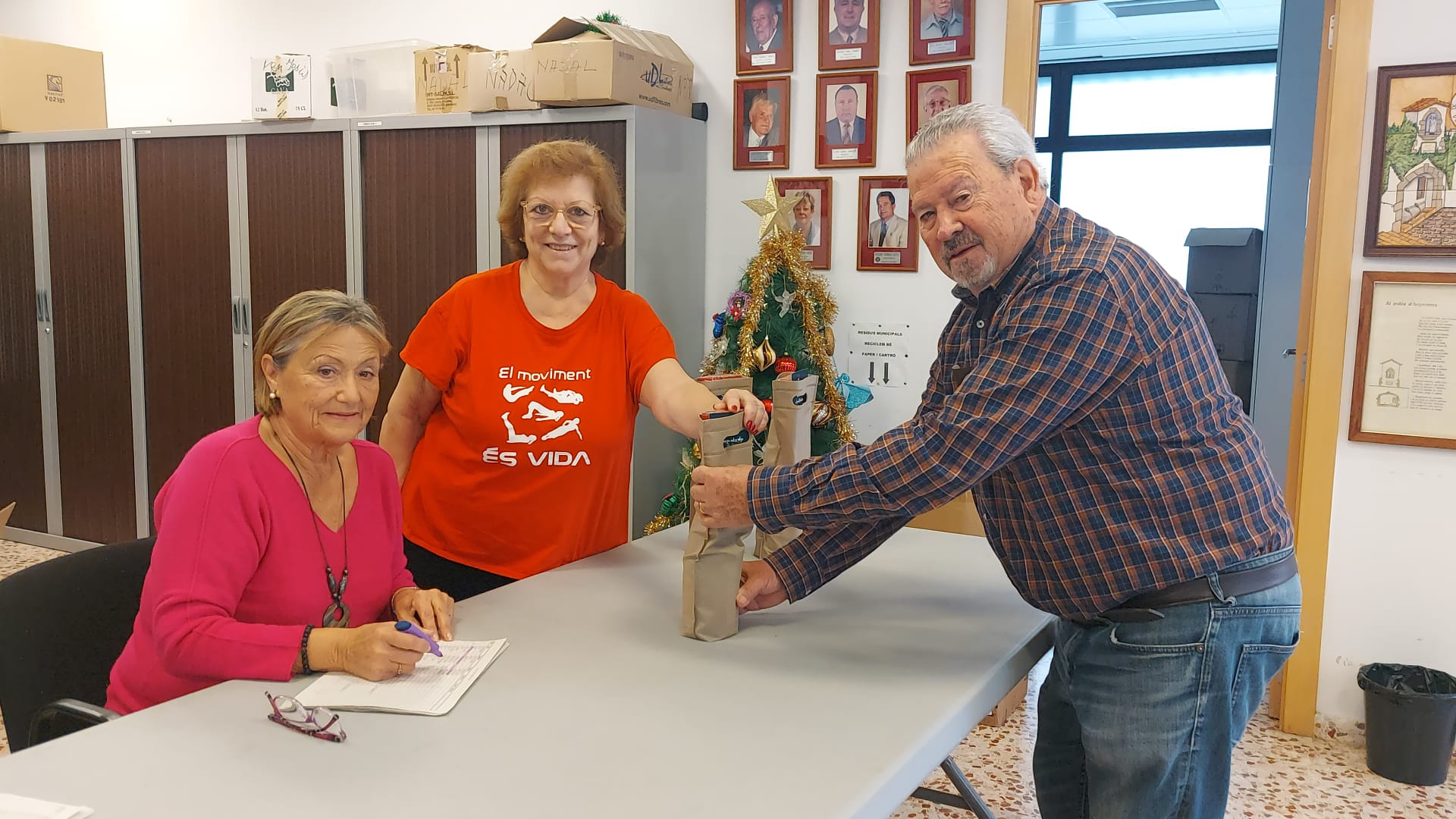 Obsequi Nadal Gent Gran 2023