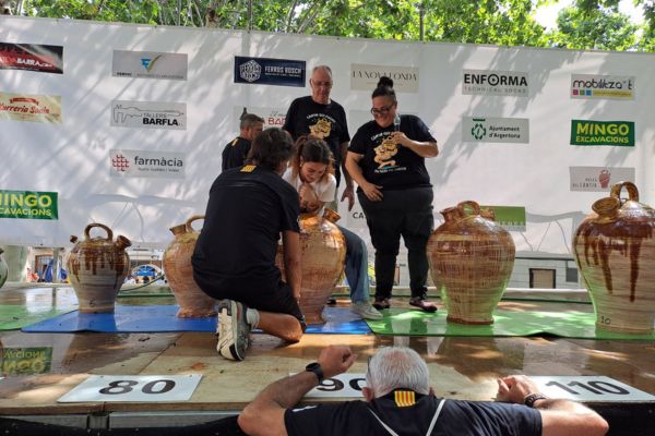 Argentona aixecada de c�ntirs