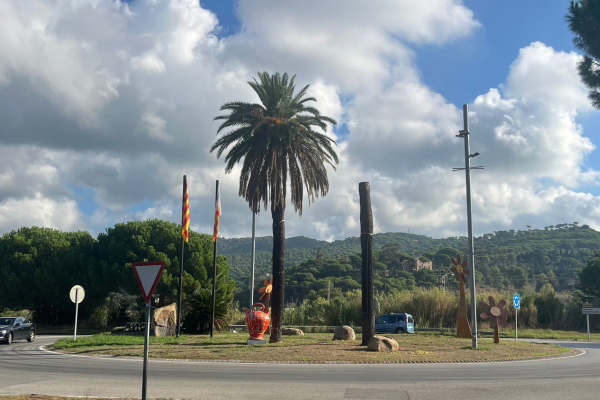 Argentona - rotonda palmeres