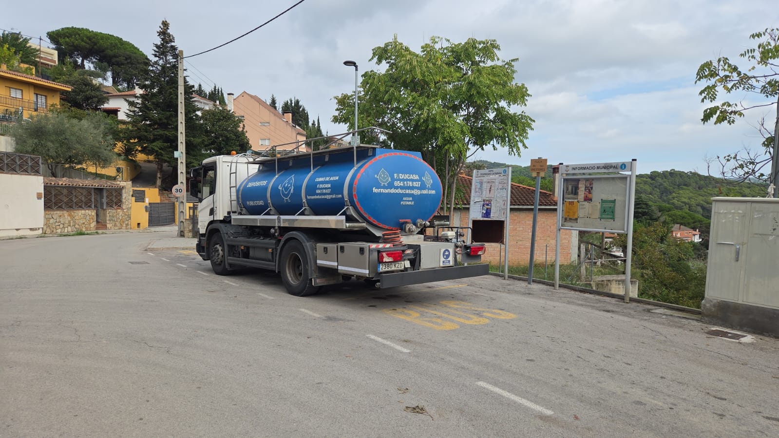 Argentona - dip�sits aigua m�bils Ginesteres